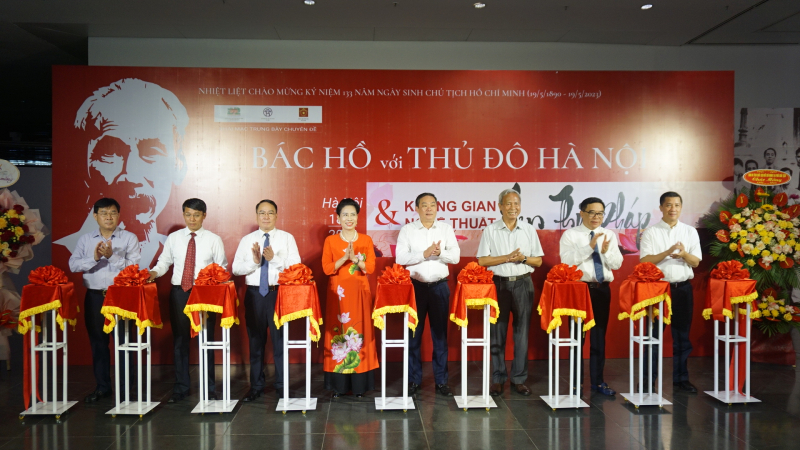 Trưng bày chuyên đề “Bác Hồ với Thủ đô Hà Nội”
